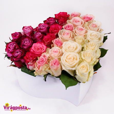 Virágposta - Rózsaszín szivárvány - szív alakú rózsabox