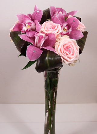 Virágposta - Jogarcsokor pink rózsákkal és orchideákkal